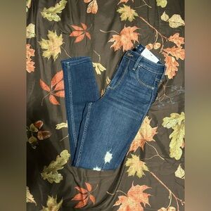 Hollister jeans / NWT